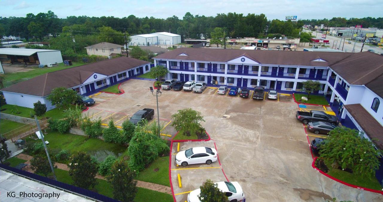 Scottish Inn And Suites Houston-Jones Road Louetta Exterior foto